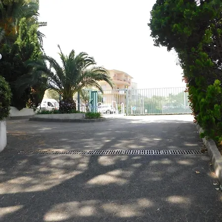 Διαμέρισμα Cozy T2 Blue Beach With Parking And Pool *
