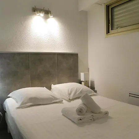 Cozy T2 Blue Beach With Parking And Pool Αντίμπ